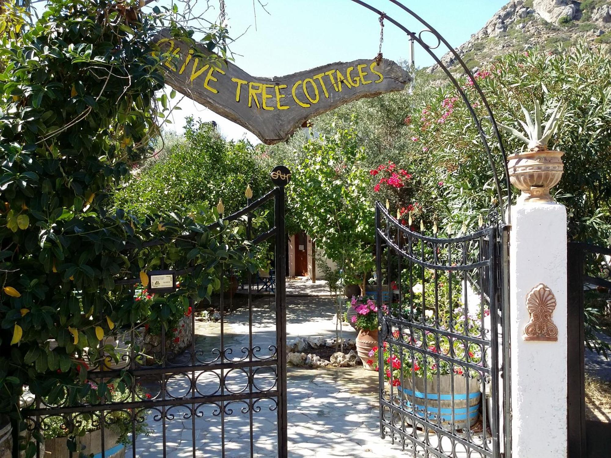 Olive Tree Cottages Palaiochora Exterior foto